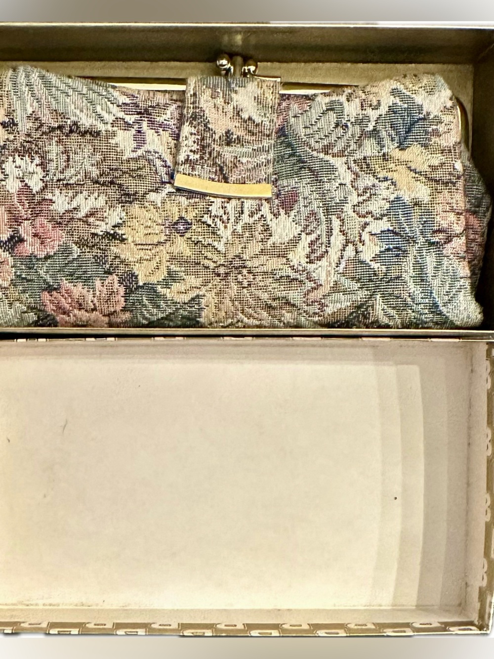 Vintage 1960s Floral Tapestry Clutch